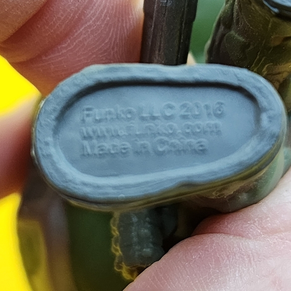 Funko Pop Games Doom Space Marine #90 Green Version 2016 Figure - Picture 6 of 6